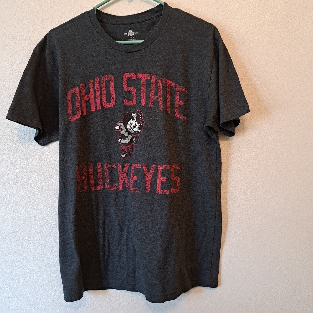 Ohio State Buckeyes T Shirt Mens Medium Gray Scarlet Brutus Buckeye NCAA Graphic